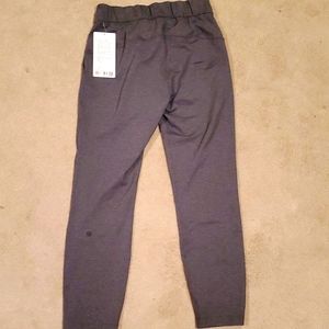 NWT lululemon on the fly pants